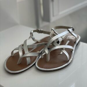 NEW Directions Silver Strappy Sandals Size 6 NWT